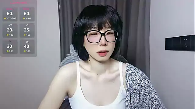 lin lin 520 520 online show from 04/20/26, 07:44