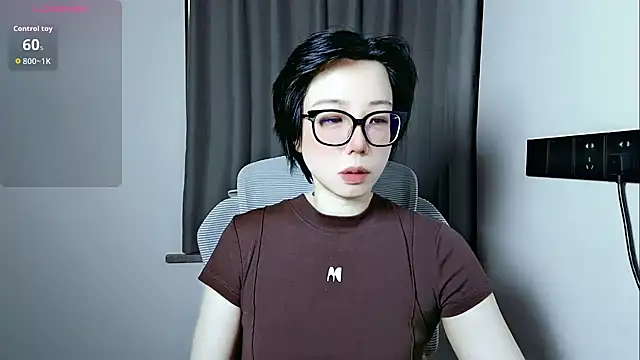 lin lin 520 520 online show from 06/04/26, 07:24
