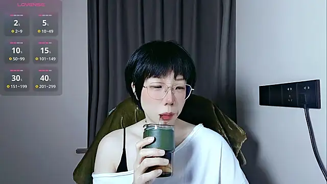 lin lin 520 520 online show from 05/10/26, 03:58
