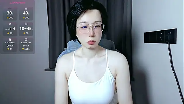 lin lin 520 520 online show from 06/05/26, 03:29