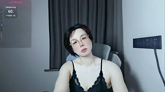 lin lin 520 520 online show from 06/25/26, 03:50