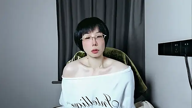 lin lin 520 520 online show from 04/30/26, 04:36