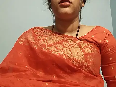 Emma 4433 online show from 04/15/26, 05:28