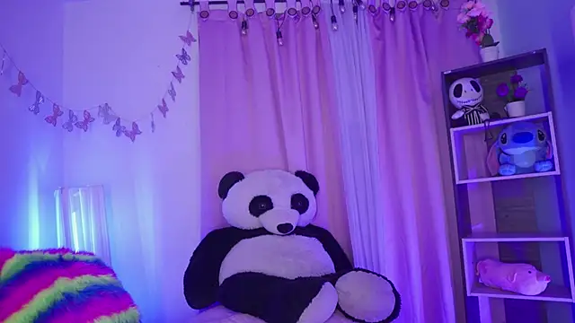 nahomy 2308 online show from 05/07/26, 11:46