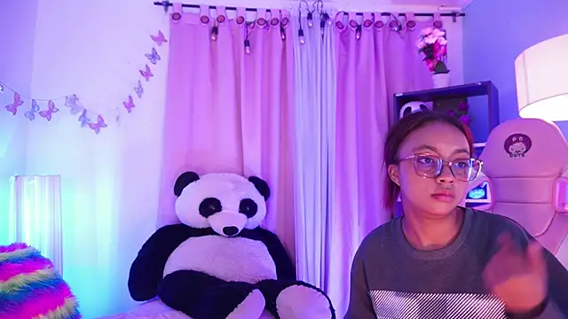 nahomy 2308 online show from 05/14/26, 11:40
