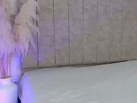 Lucyhunter online show from 04/12/26, 11:02