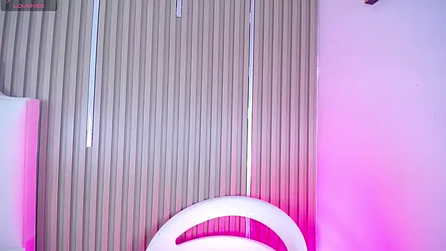 ZafiroCat online show from 04/15/26, 04:51