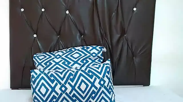 Thickleex22 online show from 05/13/26, 07:15