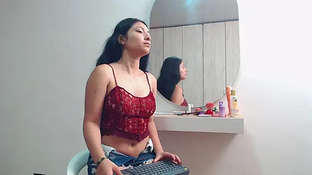 Snapshot of Tamar4_f00x chatting on 04/06/26, 01:01 Tamar4 f00x online show from 04/06/26, 01:01