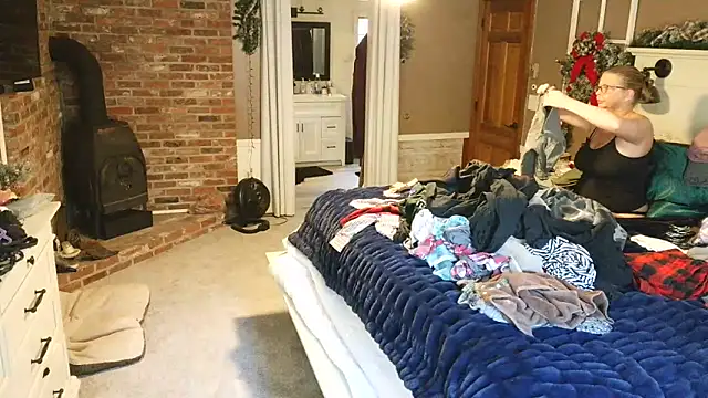 Stickywethoney online show from 04/09/26, 04:57