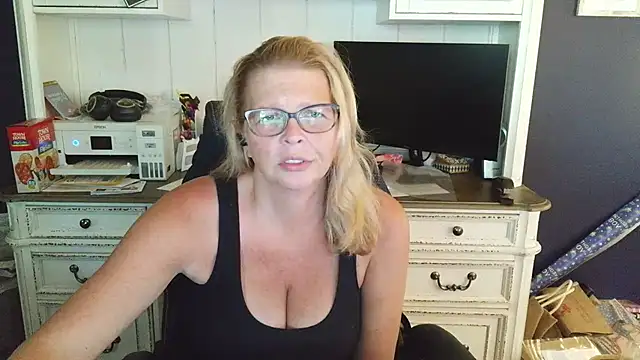 Stickywethoney online show from 06/15/26, 02:06