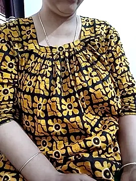 Miss-Akhi5500 online show from 04/08/26, 12:45