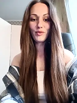 LunaCrystall online show from 04/28/26, 03:49
