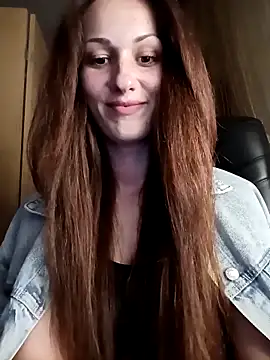 Snapshot of LunaCrystall chatting on 03/31/26, 04:42 LunaCrystall online show from 03/31/26, 04:42