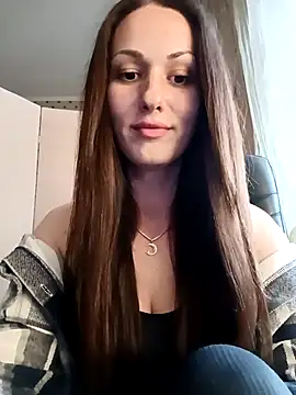 LunaCrystall online show from 04/22/26, 03:30