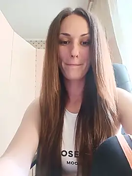 LunaCrystall online show from 05/28/26, 02:12