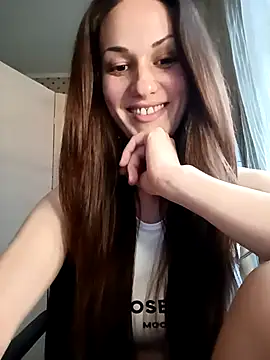 LunaCrystall online show from 05/10/26, 04:20