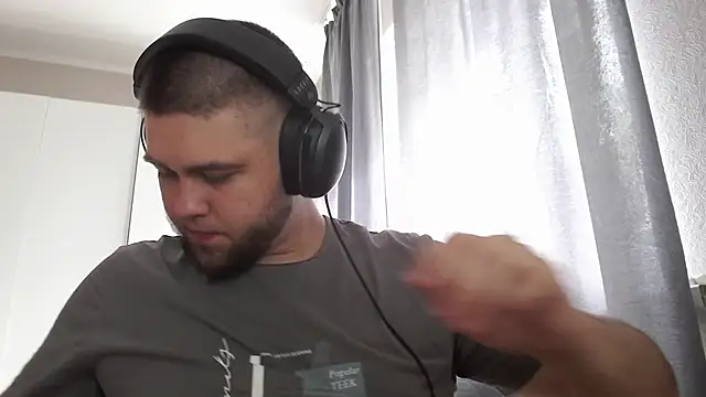 Ar4eewal online show from 04/25/26, 10:29