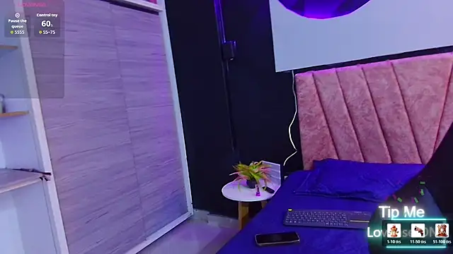 scarlettt  joness online show from 04/08/26, 02:46