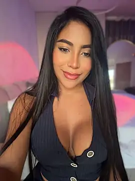 SaraValentina11 online show from 05/26/26, 10:19