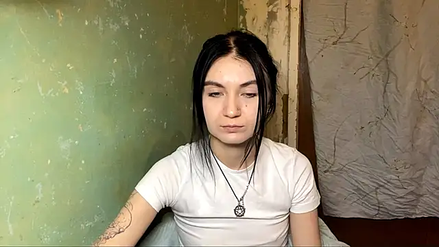 Snapshot of Lollybomb chatting on 03/21/26, 08:57 Lollybomb online show from 03/21/26, 08:57