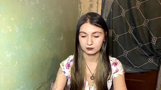 Snapshot of Lollybomb chatting on 03/29/26, 08:54 Lollybomb online show from 03/29/26, 08:54