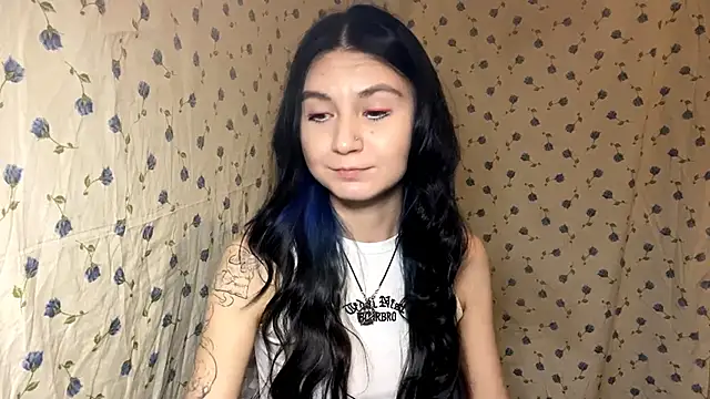 Snapshot of Lollybomb chatting on 03/12/26, 07:40 Lollybomb online show from 03/12/26, 07:40