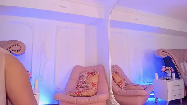 LucianaBlanco  online show from 03/26/26, 09:56