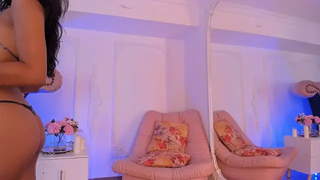 LucianaBlanco  online show from 05/04/26, 08:44