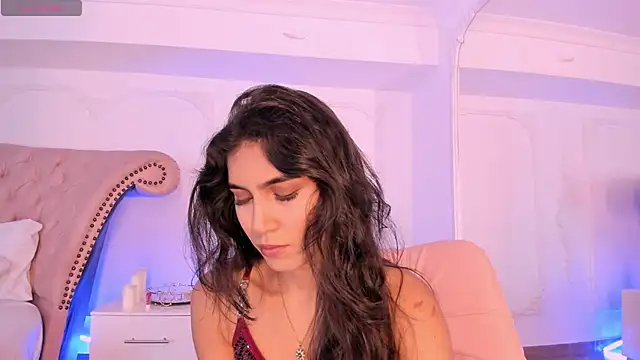 LucianaBlanco  online show from 05/28/26, 08:48