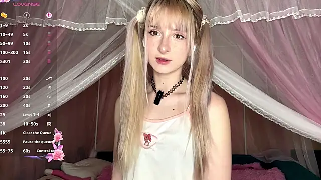 OnlyEva1 online show from 04/05/26, 08:10