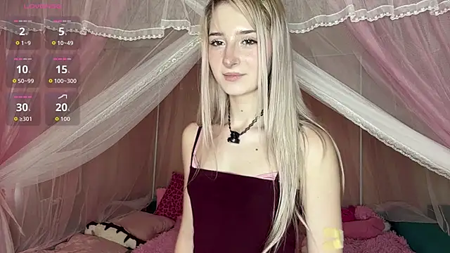 OnlyEva1 online show from 05/04/26, 08:17