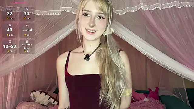 OnlyEva1 online show from 05/07/26, 08:39