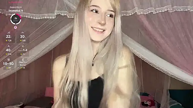 OnlyEva1 online show from 05/17/26, 08:03