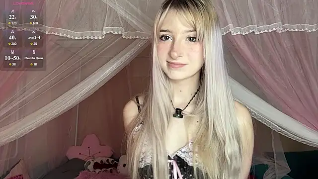 Snapshot of OnlyEva1 chatting on 06/03/26, 08:59 OnlyEva1 online show from 06/03/26, 08:59