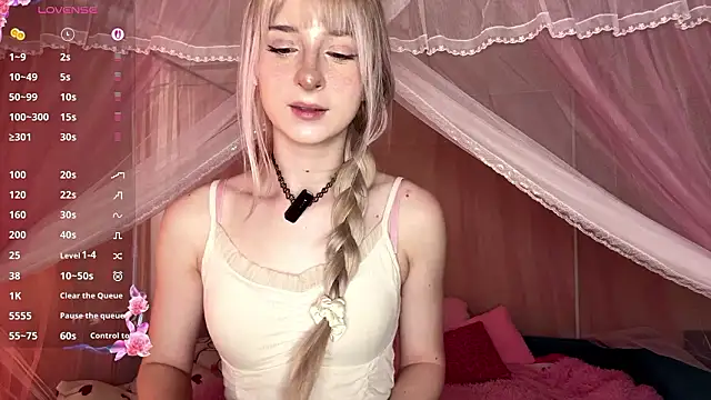 OnlyEva1 online show from 03/30/26, 07:21