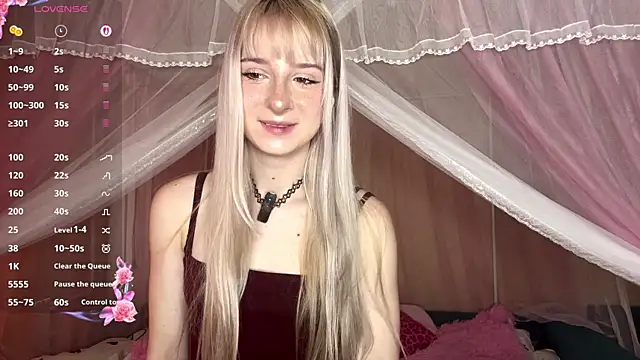 OnlyEva1 online show from 04/01/26, 08:59