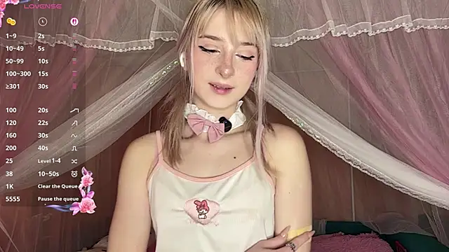 OnlyEva1 online show from 04/22/26, 09:38