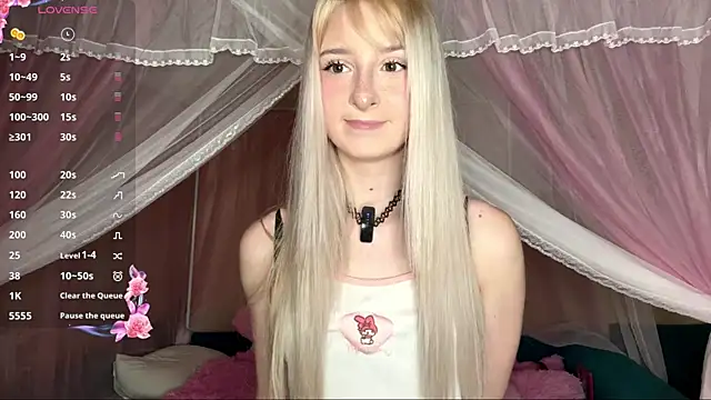 OnlyEva1 online show from 04/10/26, 11:50