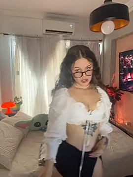 Snapshot of Tallulah_Kinky chatting on 06/02/26, 06:52 Tallulah Kinky online show from 06/02/26, 06:52