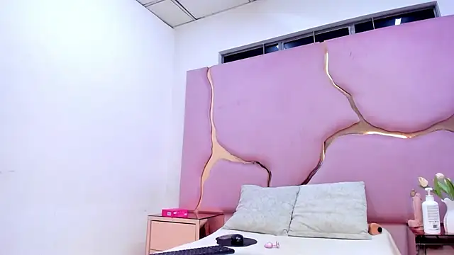 LaurendPink online show from 07/09/26, 02:38