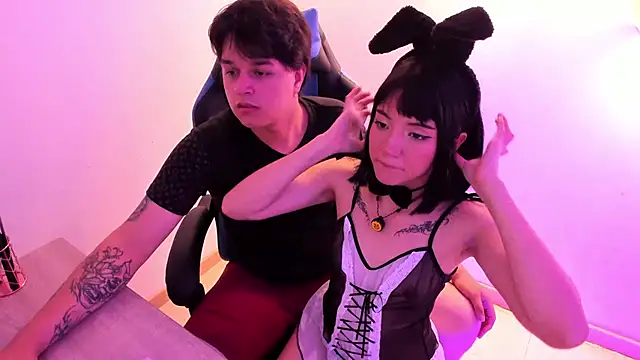 Melody and Max online show from 04/03/26, 03:35