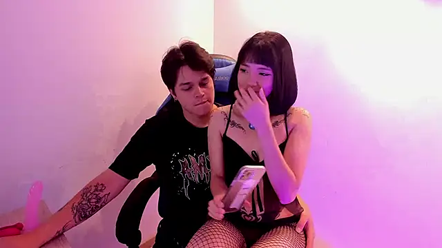 Melody and Max online show from 03/19/26, 08:09