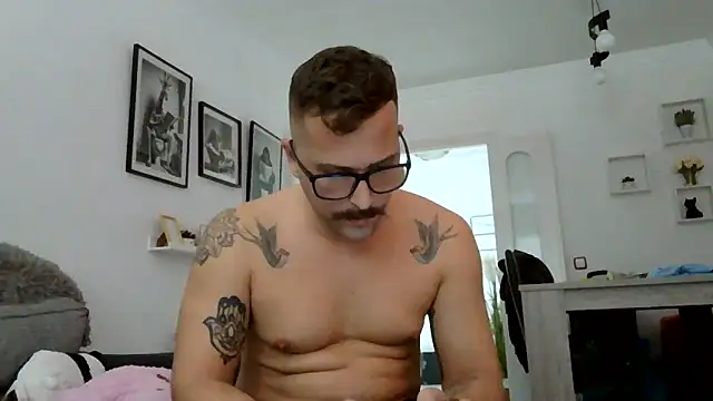 yanick931 online show from 06/11/26, 02:58