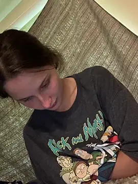 urfavgamergurl online show from 07/14/26, 08:04