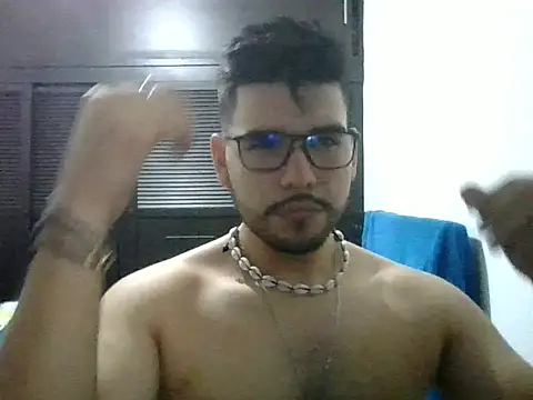 LatinBeardCali online show from 03/22/26, 12:03