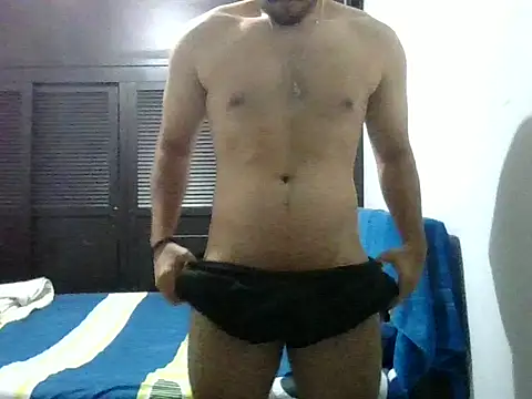 LatinBeardCali online show from 03/22/26, 03:57