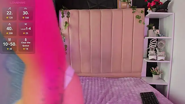 Snapshot of cloey_bentley chatting on 03/14/26, 02:01 cloey bentley online show from 03/14/26, 02:01