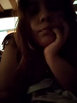 Snapshot of blurosa chatting on 04/14/26, 12:15 blurosa online show from 04/14/26, 12:15