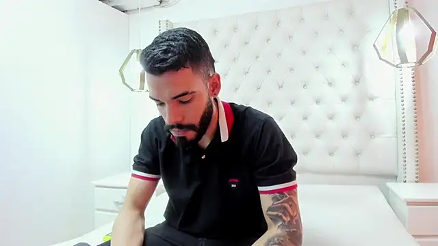 JEAN LEWIS2 online show from 04/07/26, 07:37